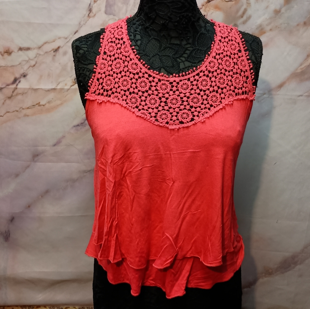 Beware Elegant Coral Lace Trim Tank
